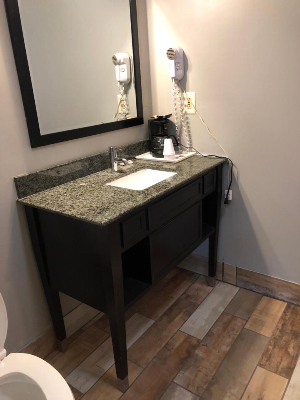 Deerfield Inn And Suites - Fairview المظهر الخارجي الصورة